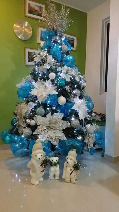 10 bonitas formas de decorar tu árbol de navidad con malla Adelgazar