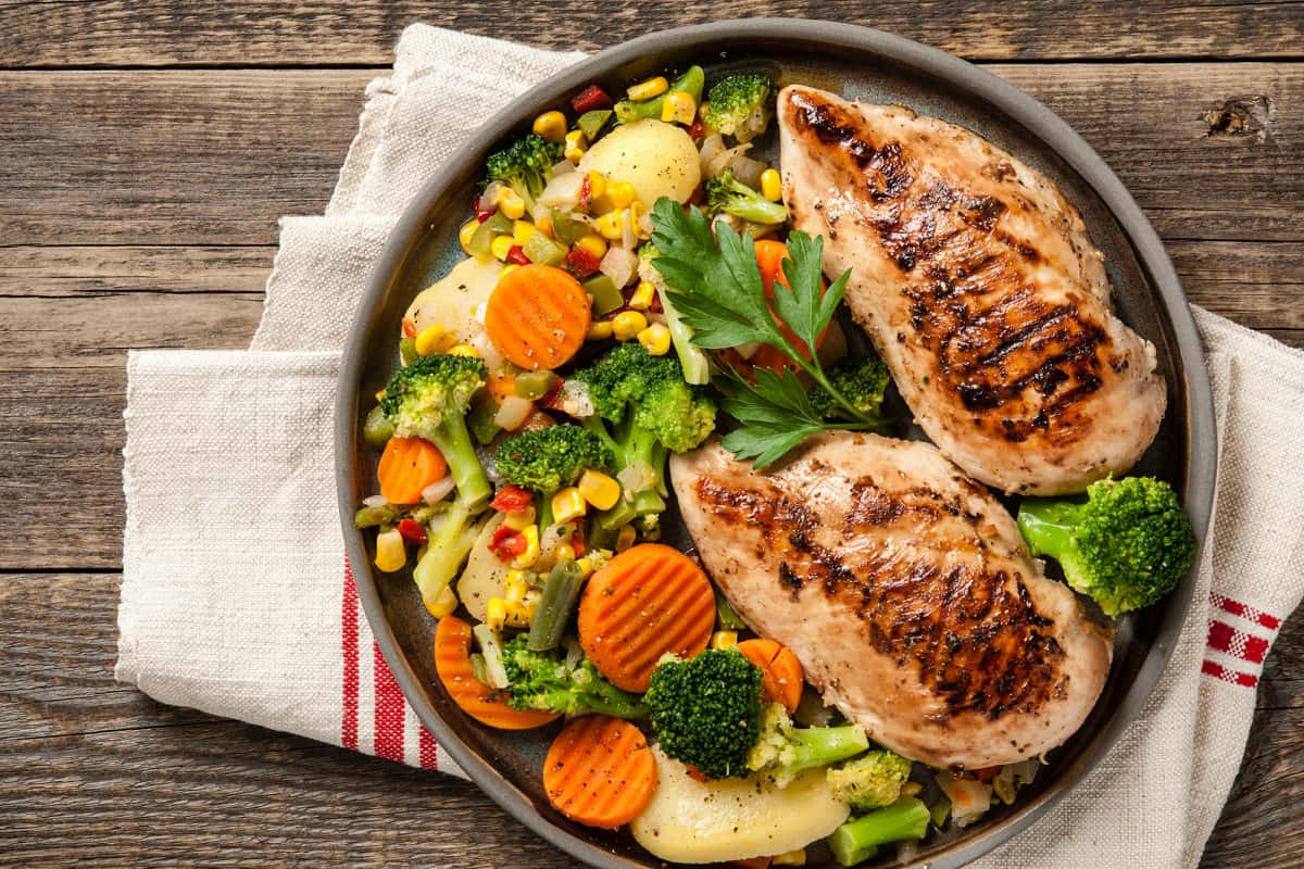 7 cenas altas en proteínas y bajas en carbohidratos - Adelgazar en casa