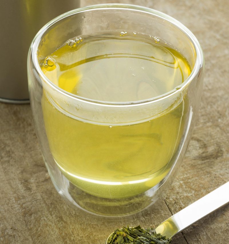 té verde para la inflamación del vientre
