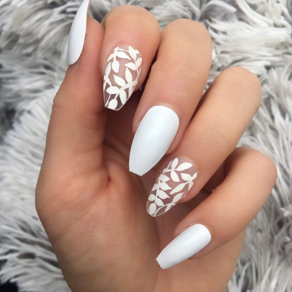 10 diseños de uñas en blanco - Todo para la mujer moderna