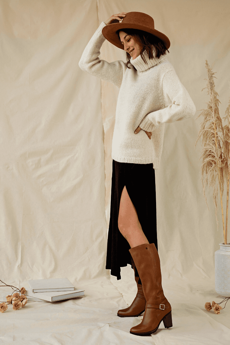 Outfits con falda y botas largas para presumir tus piernas Adelgazar